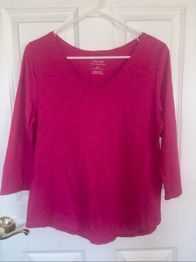 Chico's Fuchsia V-Neck Long Sleeve Tee